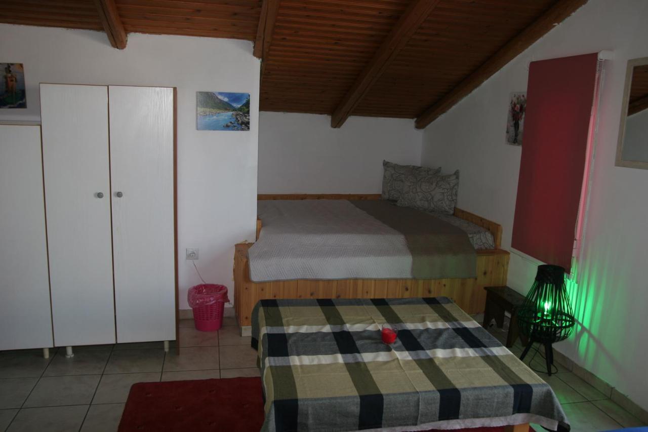 Ρήγας: Όμορφα Στο Μεσολόγγι. Δ2 Apartment Exterior photo